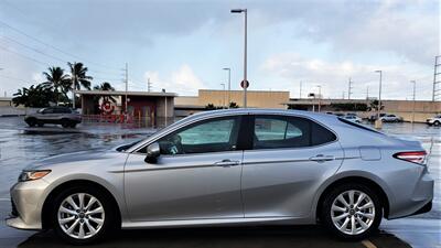 2018 Toyota Camry LE  RELIABLE AND BEAUTIFUL! - Photo 12 - Honolulu, HI 96818