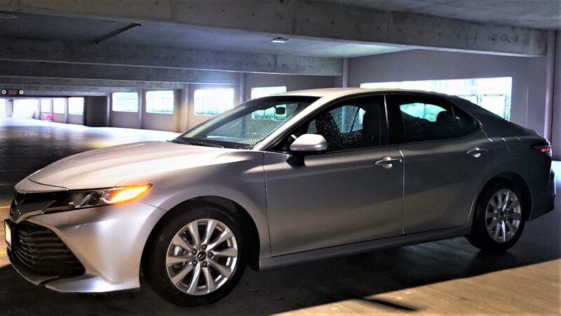 2018 Toyota Camry LE LE 4dr Sedan