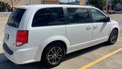 2019 Dodge Grand Caravan GT  7 PASSENGER  AFFORDABLE. LOW MILES! - Photo 6 - Honolulu, HI 96818