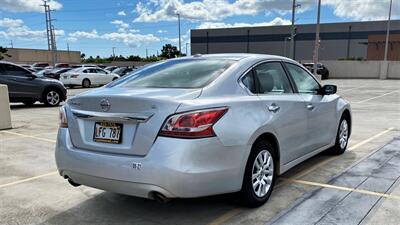 2015 Nissan Altima 2.5 S  FULL SIZE COMFORT ! - Photo 5 - Honolulu, HI 96818