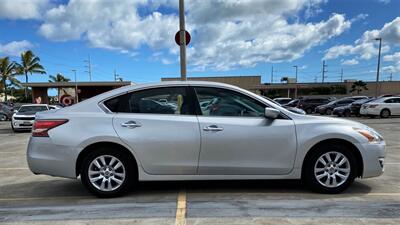 2015 Nissan Altima 2.5 S  FULL SIZE COMFORT ! - Photo 4 - Honolulu, HI 96818