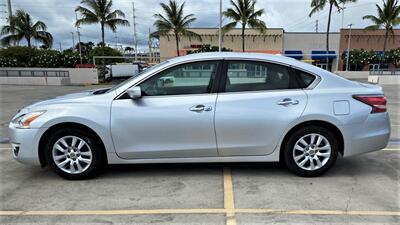 2015 Nissan Altima 2.5 S  FULL SIZE COMFORT ! - Photo 8 - Honolulu, HI 96818