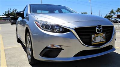 2015 Mazda Mazda3 i SV  STYLE & BEAUTY  GAS SAVER! - Photo 10 - Honolulu, HI 96818