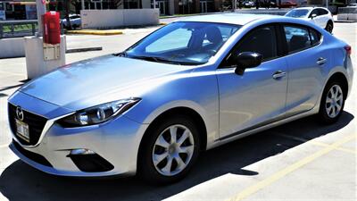 2015 Mazda Mazda3 i SV  STYLE & BEAUTY  GAS SAVER! - Photo 1 - Honolulu, HI 96818