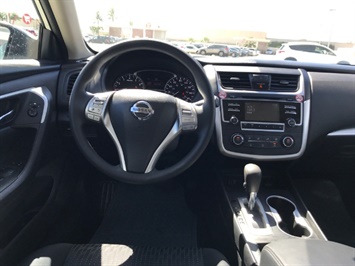 2016 Nissan Altima 2.5 S  FULL SIZE COMFORT ! - Photo 9 - Honolulu, HI 96818