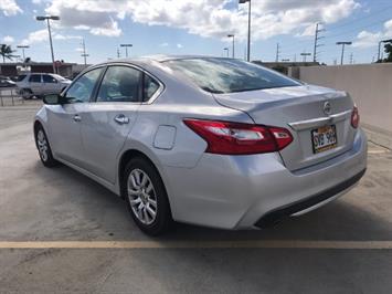 2016 Nissan Altima 2.5 NISSAN QUALITY !  FULL SIZE COMFORT ! - Photo 3 - Honolulu, HI 96818