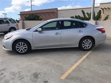 2016 Nissan Altima 2.5 NISSAN QUALITY !  FULL SIZE COMFORT ! - Photo 2 - Honolulu, HI 96818