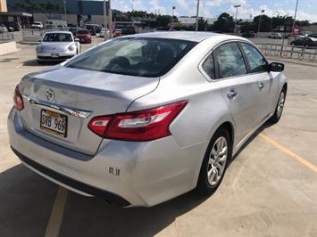 2016 Nissan Altima 2.5 NISSAN QUALITY !  FULL SIZE COMFORT ! - Photo 4 - Honolulu, HI 96818