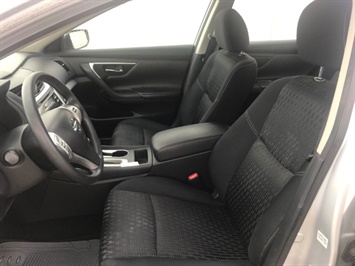 2016 Nissan Altima 2.5  FULL Size Comfort ! - Photo 9 - Honolulu, HI 96818