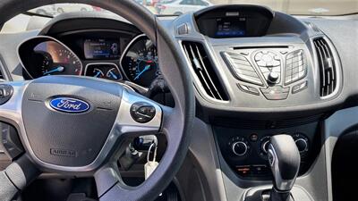 2016 Ford Escape SE FORD QUALITY  !  5 SEATS SUV GAS SAVER! - Photo 9 - Honolulu, HI 96818