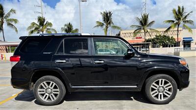 2010 Toyota 4Runner Limited  SUNROOF  LEATHER  4X4 - Photo 6 - Honolulu, HI 96818