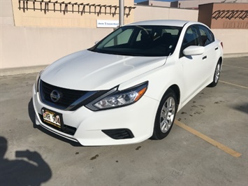 2016 Nissan Altima 2.5 S  FULL SIZE COMFORT ! - Photo 1 - Honolulu, HI 96818