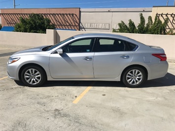 2016 Nissan Altima 2.5 S  NISSAN QUALITY !  FULL SIZE COMFORT ! - Photo 2 - Honolulu, HI 96818