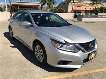 2016 Nissan Altima 2.5 S  NISSAN QUALITY !  FULL SIZE COMFORT ! - Photo 5 - Honolulu, HI 96818