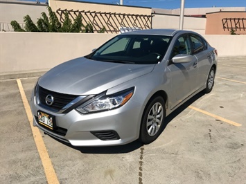 2016 Nissan Altima 2.5 S  NISSAN QUALITY !  FULL SIZE COMFORT ! - Photo 1 - Honolulu, HI 96818