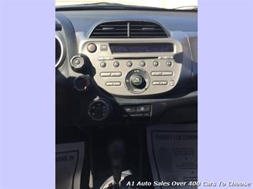 2013 Honda Fit H/B HONDA BUILT QUALITY!  RELIABLE QUALITY GAS SAVER ! - Photo 15 - Honolulu, HI 96818