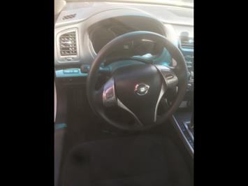 2015 Nissan Altima 2.5 S  NISSAN QUALITY !  FULL SIZE COMFORT ! - Photo 5 - Honolulu, HI 96818