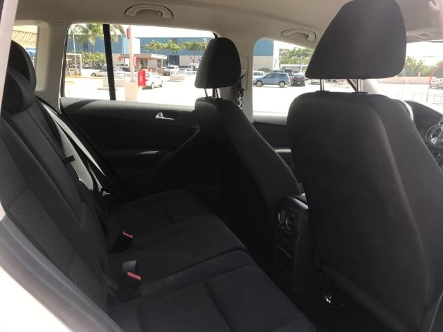The 2015 Volkswagen Tiguan SUV 5 SEATER  LOW MILES