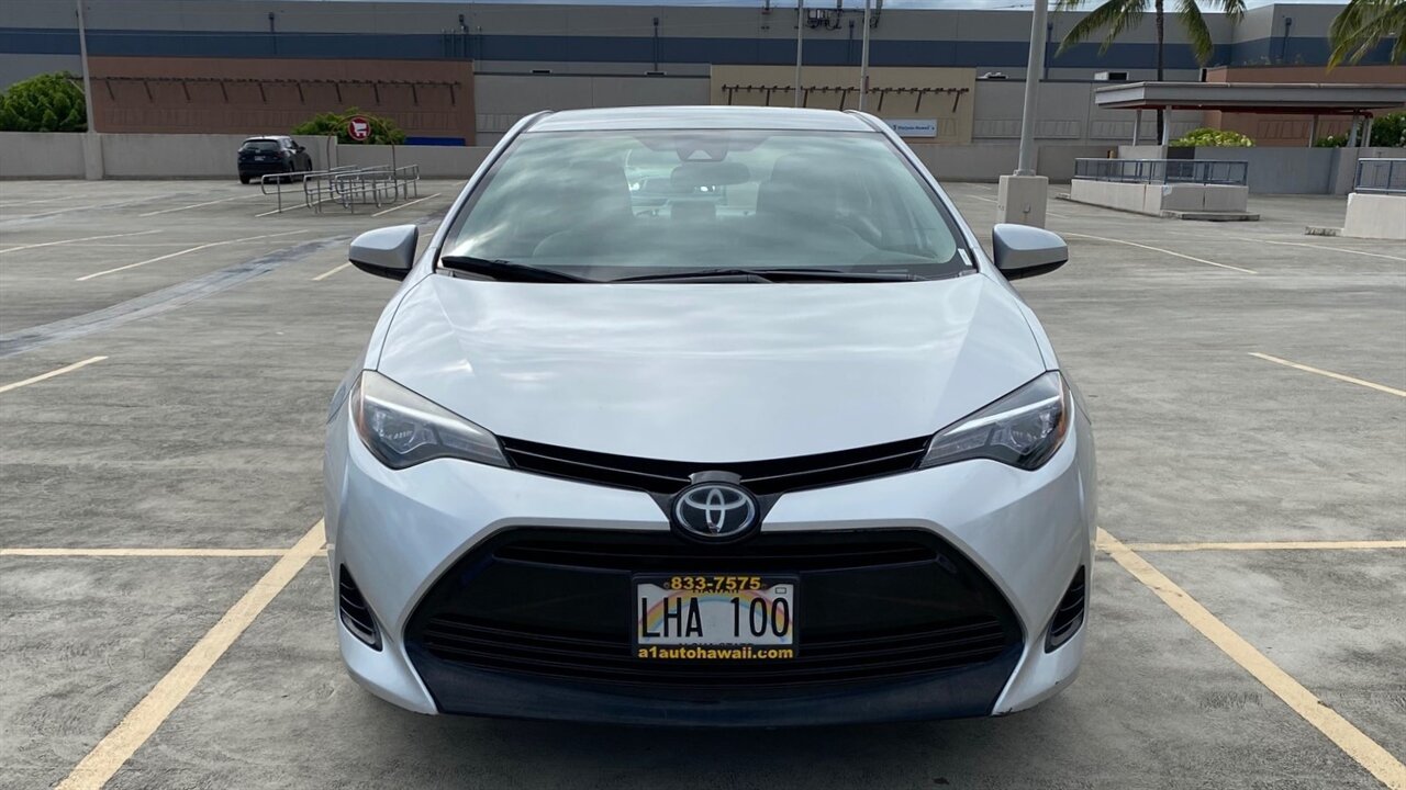 2017 Toyota Corolla LE photo 2