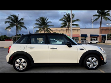 2015 MINI Hardtop 4 Door Cooper  LowMiles Panoramic + extras - Photo 2 - Honolulu, HI 96818