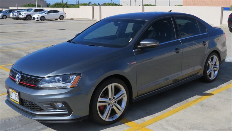 2017 Volkswagen Jetta 2.0T GLI SUPER LOW MILES! GLI