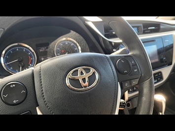 2017 Toyota Corolla LE   TOYOTA QUALITY !  RELIABLE & AFFORDABLE GAS SAVER ! - Photo 6 - Honolulu, HI 96818