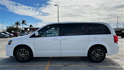 2019 Dodge Grand Caravan GT  7 PASSENGER  AFFORDABLE. LOW MILES! - Photo 2 - Honolulu, HI 96818