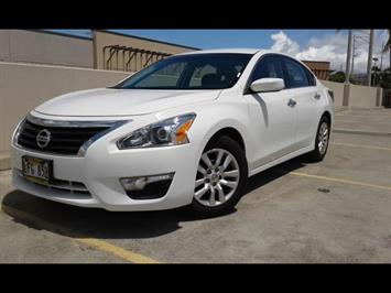 2015 Nissan Altima 2.5 NISSAN QUALITY !  FULL Size Comfort ! - Photo 1 - Honolulu, HI 96818