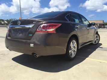 2013 Nissan Altima 2.5 SV  FULL SIZE COMFORT ! - Photo 10 - Honolulu, HI 96818