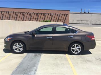 2013 Nissan Altima 2.5 SV  FULL SIZE COMFORT ! - Photo 5 - Honolulu, HI 96818