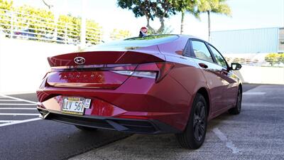 2021 Hyundai Elantra SEL RED LIGHTING  LOW MILES ! STYLE ! AFFORDABLE ! - Photo 4 - Honolulu, HI 96818