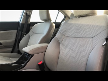 2015 Honda Civic LX  RELIABLE GAS SAVER ! - Photo 10 - Honolulu, HI 96818