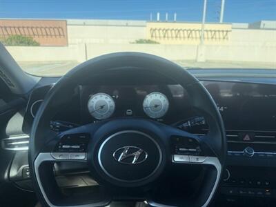 2023 Hyundai Elantra Limited  MIDSIZE COMFORT ! GAS SAVER ! - Photo 10 - Honolulu, HI 96818