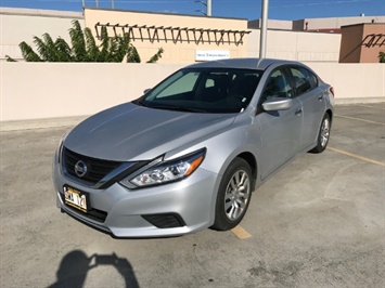 2016 Nissan Altima 2.5 NISSAN QUALITY !  FULL SIZE COMFORT ! - Photo 1 - Honolulu, HI 96818