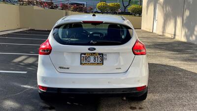 2018 Ford Focus SEL   WELL EQUIPPED ! SUPER SPORTY HATCHBACK !  LUXURY GAS SAVER! LOW MILES ! AFFORDABLE ! - Photo 5 - Honolulu, HI 96818