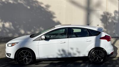 2018 Ford Focus SEL   WELL EQUIPPED ! SUPER SPORTY HATCHBACK !  LUXURY GAS SAVER! LOW MILES ! AFFORDABLE ! - Photo 2 - Honolulu, HI 96818