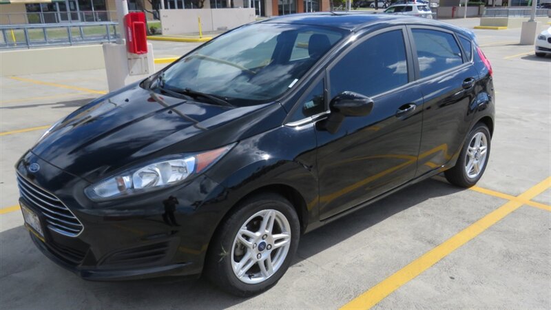 2017 Ford Fiesta SE BUILT FORD TOUGH ! SE