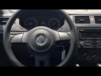 2014 Volkswagen Jetta S  VERY VERY AFFORDABLE ! - Photo 8 - Honolulu, HI 96818