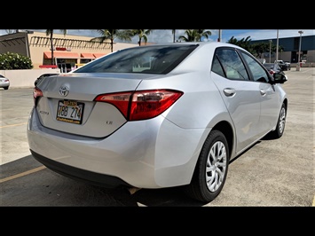 2017 Toyota Corolla LE   TOYOTA QUALITY !  RELIABLE & AFFORDABLE GAS SAVER ! - Photo 4 - Honolulu, HI 96818