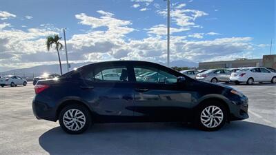 2017 Toyota Corolla LE   TOYOTA QUALITY !  RELIABLE & AFFORDABLE GAS SAVER ! - Photo 4 - Honolulu, HI 96818