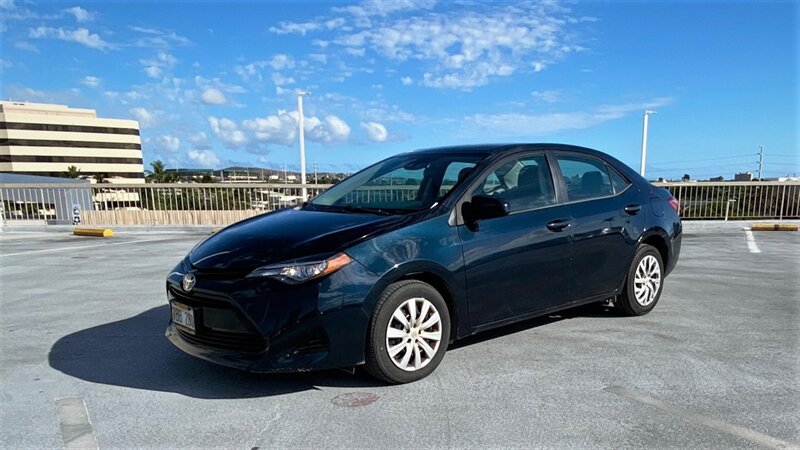 2017 Toyota Corolla LE TOYOTA QUALITY ! LE 4dr Sedan