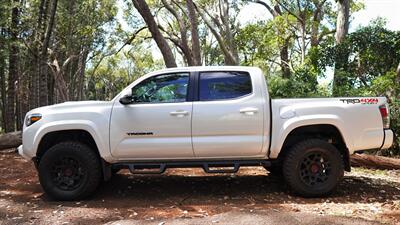 2021 Toyota Tacoma 4X4  TRD OFF ROAD SPORT  RARE COLOR WHITE PEARL  ! LIKE NEW ! - Photo 3 - Honolulu, HI 96818