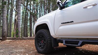 2021 Toyota Tacoma 4X4  TRD OFF ROAD SPORT  RARE COLOR WHITE PEARL  ! LIKE NEW ! - Photo 14 - Honolulu, HI 96818