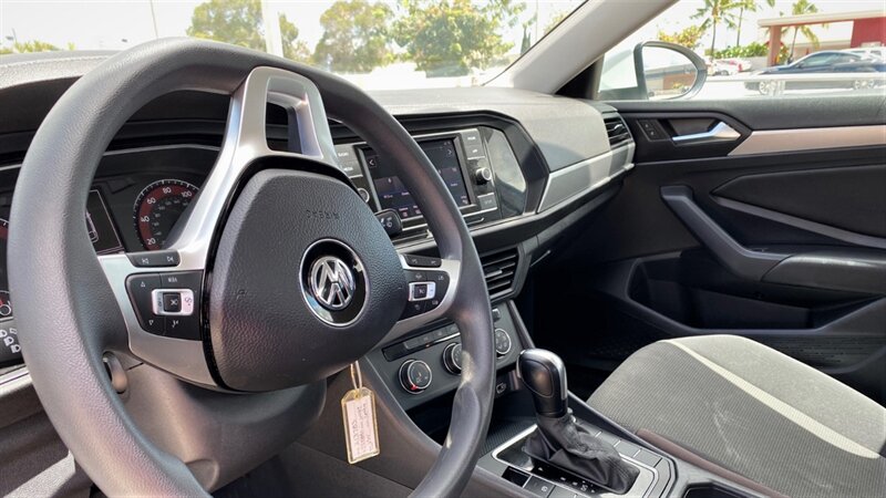 The 2019 Volkswagen Jetta 1.4T S