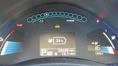 2014 Nissan Leaf S  NEVER BUY GAS AGAIN ! - Photo 14 - Honolulu, HI 96818