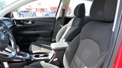 2019 Kia Forte S  AFFORDABLE SPORTY GAS SAVER ! - Photo 14 - Honolulu, HI 96818