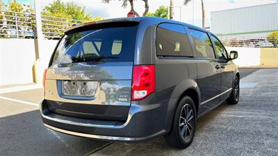 2019 Dodge Grand Caravan GT  7 PASSENGER  AFFORDABLE. LOW MILES! - Photo 5 - Honolulu, HI 96818