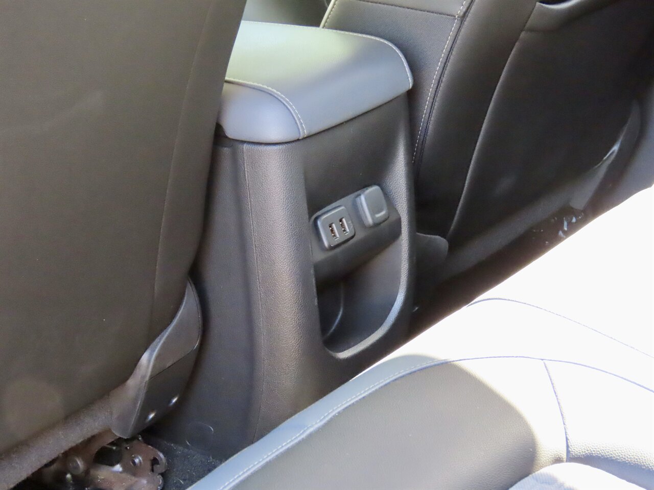 2017 Chevrolet Colorado Z71 4DR COVERED PICK UP BED! CHEVY-BUILT LIKE A ROCK! - Photo 12 - Honolulu, HI 96818