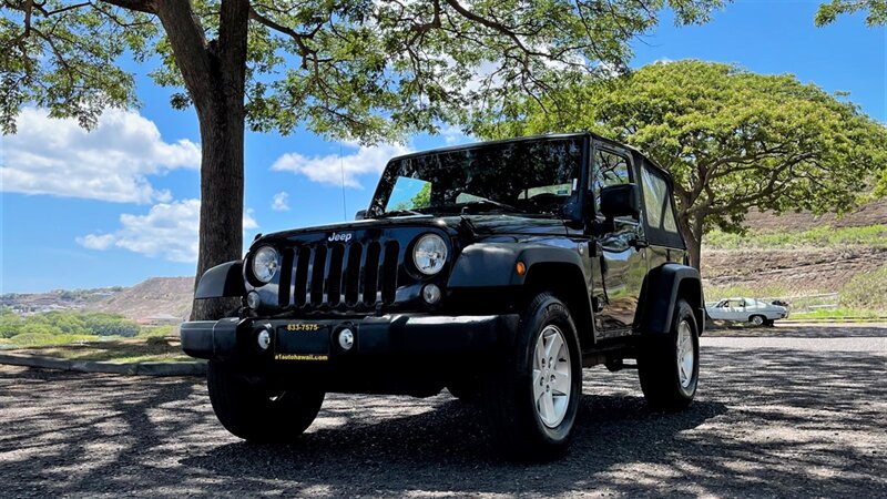 2015 Jeep Wrangler Freedom Edition  4X4! BEYOND ADVENTURE !  CONVERTIBLE IN HAWAII !