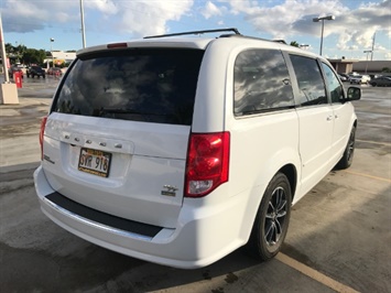 2016 Dodge Grand Caravan R/T  LOTS OF SPACE ! SMOOTH RIDE !  7 PASSENGER  AFFORDABLE. LOW MILES! - Photo 3 - Honolulu, HI 96818